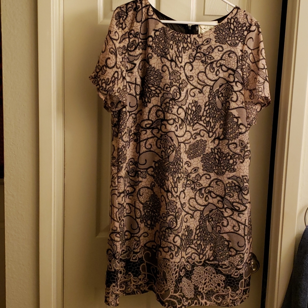 Blush & Black lace print Tunic